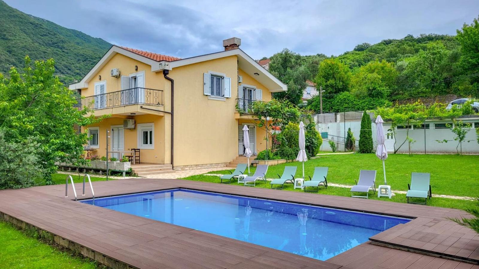 Villa, Pool And Relax For 12 Persons Kuti Dış mekan fotoğraf